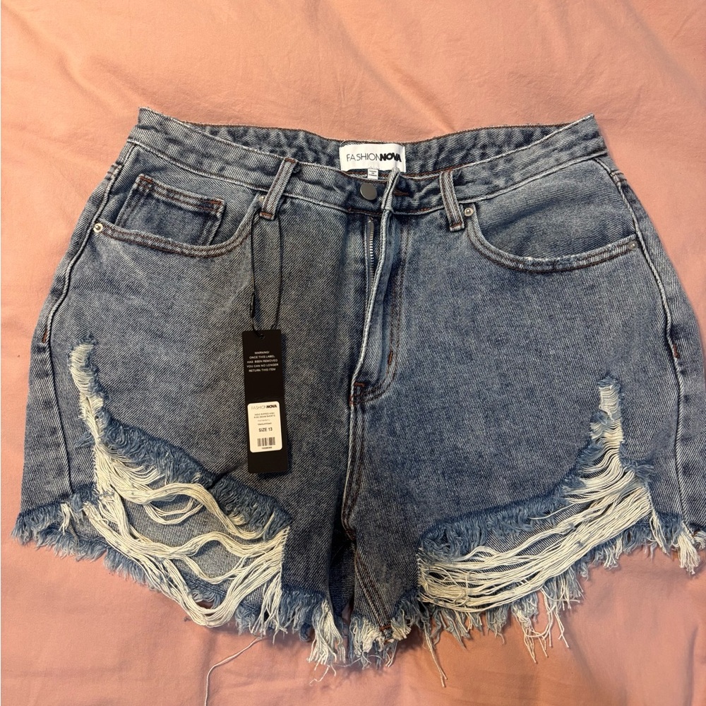 SOLD Denim shorts